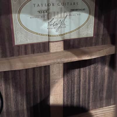 Taylor 712CE 2001 - Gloss image 12