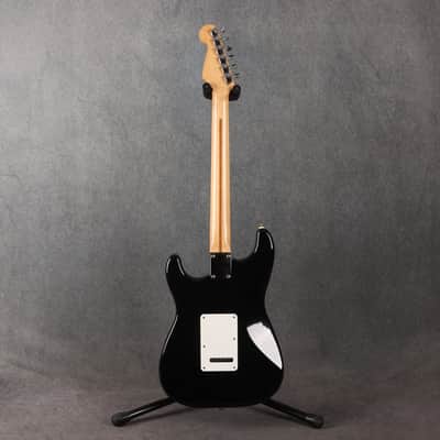 Fender Mexican Standard Stratocaster - Black - 2nd Hand (169786) image 7
