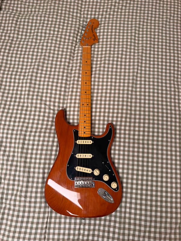 By Fender American Vintage II '73 Stratocaster 2022 - Present - 3-Color Sunburst image 1
