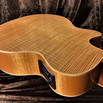 Guild F47 Westerly Built Acoustic Electric Excellent Condition Mini Jumbo Maple F-47 F47ce image 7
