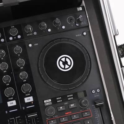 Immagine Native Instruments Traktor Kontrol S4 Owned by Liars - 11