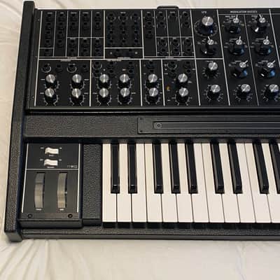 Moog Minimoog Voyager XL 61-Key Monophonic Synthesizer 2015 Limited Edition Black Tolex image 6