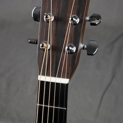 2002 Martin HD-28 image 4