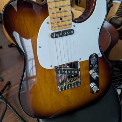 G&L Tribute Series ASAT Classic Guitar, Maple Fretboard, Ash Top, Tobacco Sunburst image 3