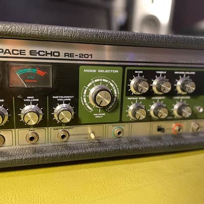 Roland RE-201 Space Echo Tape Delay / Reverb image 2