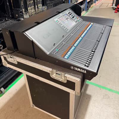 Yamaha QL5 Mixing Console image 5