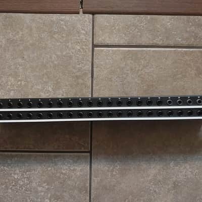 AP Audio - A Division of ACE Products Re 'an Patch System Patch Bay 2010 - Black image 1