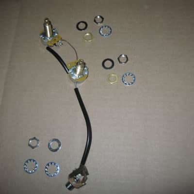 A+ 2010s Gibson control harness: 1 volume 500K audio long shaft pot + nut/washer, 1 tone 500K audio long shaft pot + nut/washer, wires, wire insulation, blue capacitor 0.022 uF, jack + nut/washer (NO switch, NO wires for connecting switch) image 3