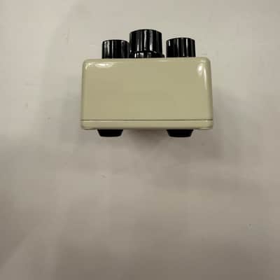 MXR Dunlop M-66 Classic Overdrive White Guitar Effect Pedal + Original Box image 6