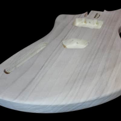 Meteora left-handed body custom image 3