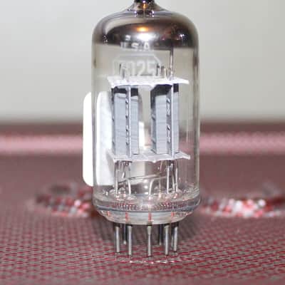 RCA 7025 12AX7 ECC83 TIGHT BALANCE GRAY PLATE HALO GETTER TEST NOS VINTAGE 1960'S image 1
