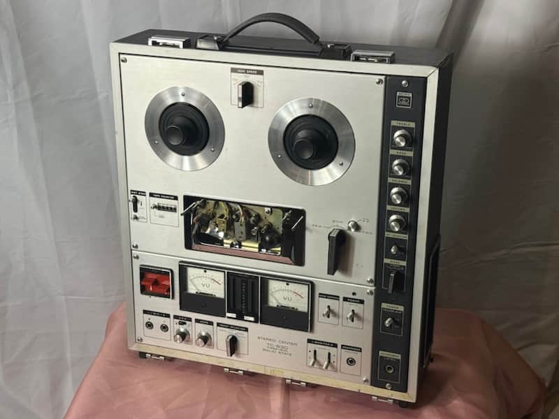 Sony Stereo Center TC-630 1970 - black and silver image 1