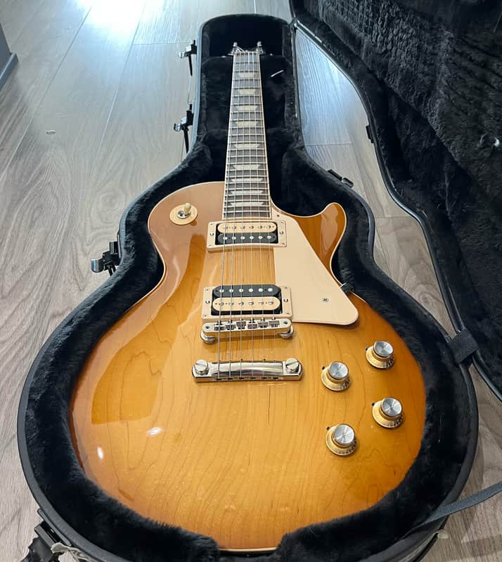 Gibson Les Paul Classic 2022 - Honeyburst image 1