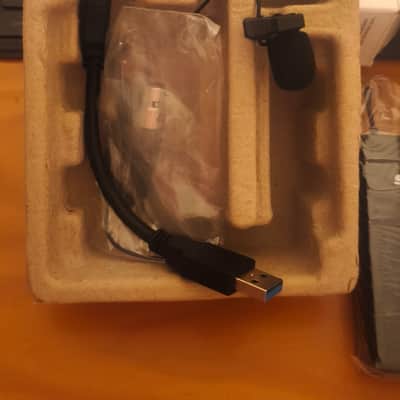 Samson XPD2 Lavalier Digital USB Wireless System with LM8 image 4