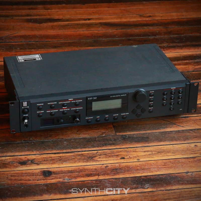 E-MU Systems ESI-32 Rackmount 32-Voice Sampler Workstation
