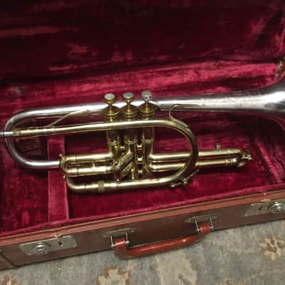 BLOW OUT DEAL KING SILVERTONE CORNET 1949 STEARLING SILVER MARKED  GREAT valves LOVELY GREAT YR. PLAYER need some attention image 5