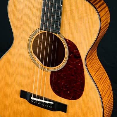 Bourgeois 00 12-Fret “The Coupe” Full Aged Tone Flamed Maple and Adirondack Spruce Used (2022) image 8