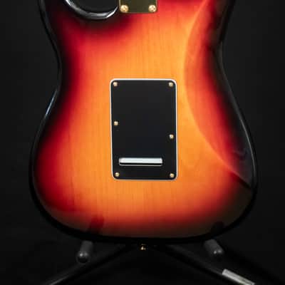 Fender Stevie Ray Vaughan Stratocaster with Pau Ferro Fretboard 2000s - 3-Color Sunburst image 5