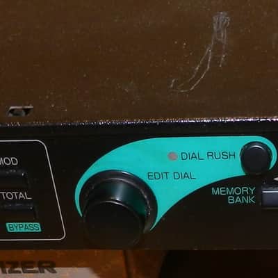 Zoom 9150 Valve DSP Rack Mount Guitar Preamp/Effects Unit image 2