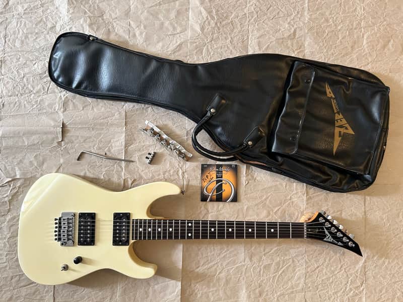 ZEP-II Custom JZ-90B ESP made (rebrand) 1984 - White MIJ Japan 80s ZEP-II Custom JZ-90B ESP made (rebrand) 1984 - White MIJ Japan 80s