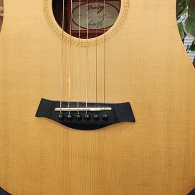 Taylor Baby Taylor (BT1) Acoustic Guitar 3/4 Travel Guitar - Natural image 3