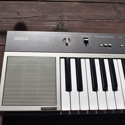 Yamaha PS-25 1980s Beige Portasound Keyboard Bild 3