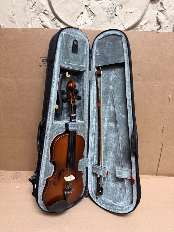 Torelli MA500 1/4 Size Violin Outfit – Used, Good Condition image 1