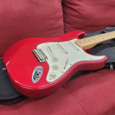 Fender California Stratocaster with Maple Fretboard with Gigbag 1997 - Candy Apple Red image 7