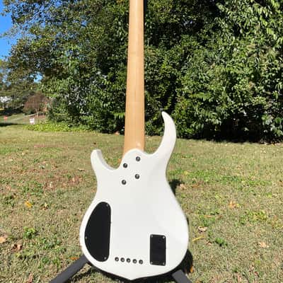 Sire 2nd Generation Marcus Miller M2 WHP 5-String with Rosewood Fretboard- White Pearl image 5