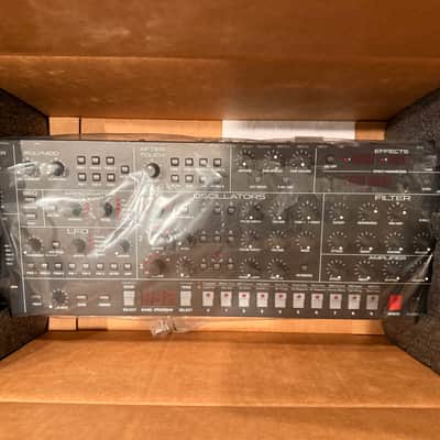 Sequential Trigon-6 Desktop - MINT - 6-Voice Polyphonic Synthesizer 2023 - Present - Black with Wood Sides image 2