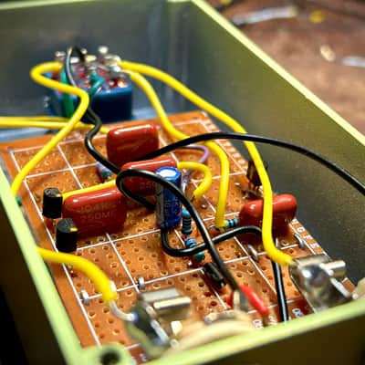 Boutique Light Fuzz - Push-Pull Circuitry - Light Green - JD Pedals image 11