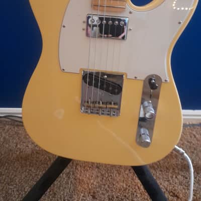 Fender American Performer Telecaster Hum with Maple Fretboard 2018 - Present - Vintage White image 3