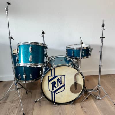 1950's WFL 4 Piece Drum Kit, Blue Aqua Sparkle, Complete W / Cases, Drop Dead Gorgeous image 4