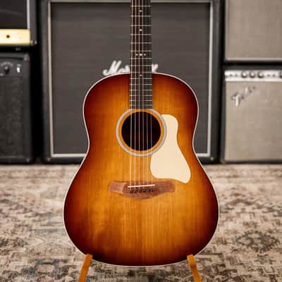 Taylor Gold Label 517e SB Grand Pacific Acoustic/Electric Guitar - Sunburst with Cream Pickguard and Hardshell Case image 3