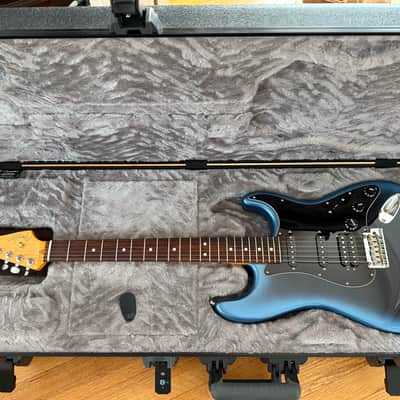 American Professional II Stratocaster HSS - Dark Night w/ Rosewood Fretboard image 7