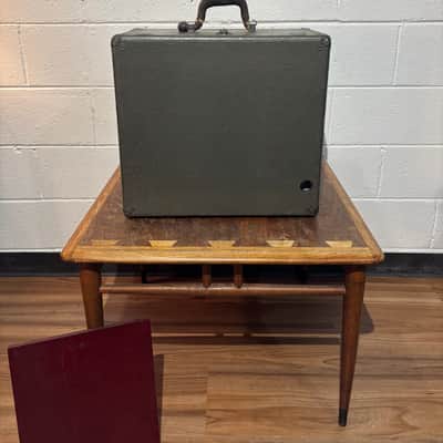 RCA Victor 1x12 speaker cab 1940’s - Original Military olive image 7