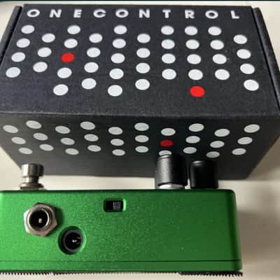 One Control Persian Green Screamer image 2