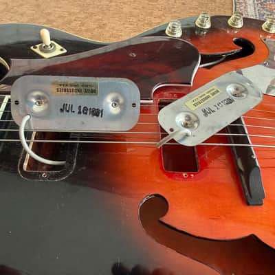 Harmony H66 Vibrajet 1961 - Red Sunburst image 15