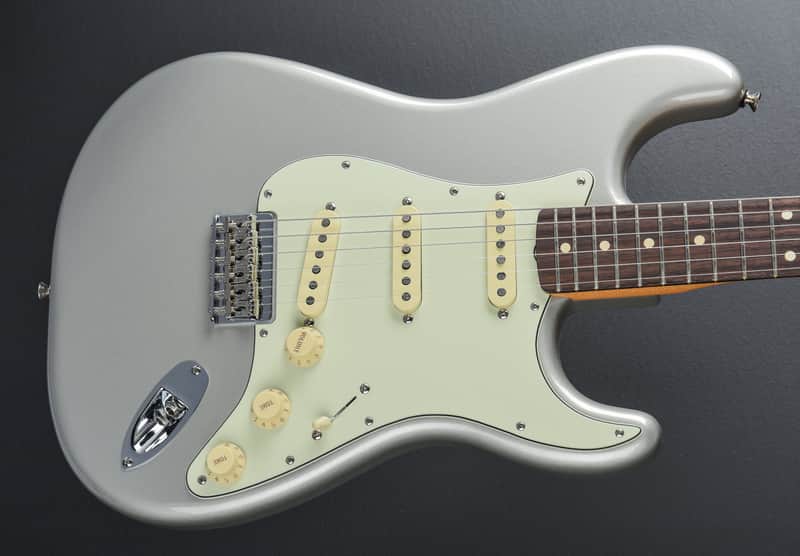 Fender Robert Cray Stratocaster - Inca Silver