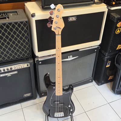 Sandberg California VS4 Lionel 30" 2026 - Black High Gloss Bass Guitar image 2