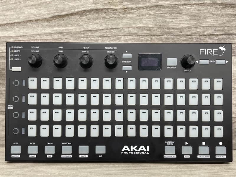 Akai Dj Equipment Professional F image 1