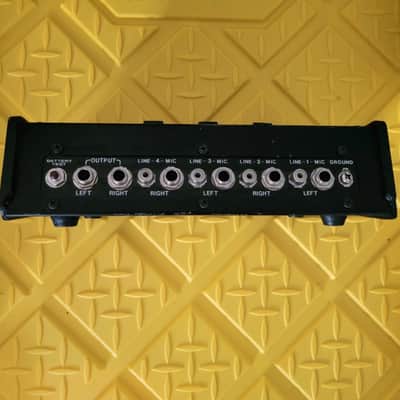 Realistic 32-1105A 1990s - Black image 2