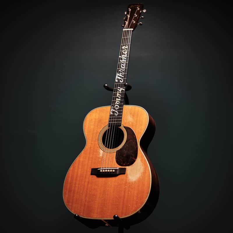 Martin 000-28