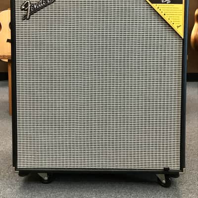 Fender Rumble 800 HD 800-Watt Bass Head and Fender Rumble 410 Bass Cabinet black and Silver image 1