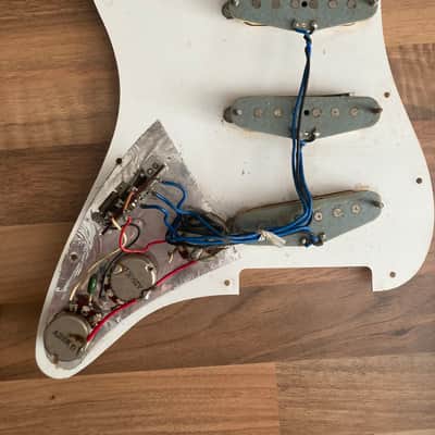 Fernandes 1978 - Loaded Pickguard **Stone Logo** FST60 1978 - Parchment image 9