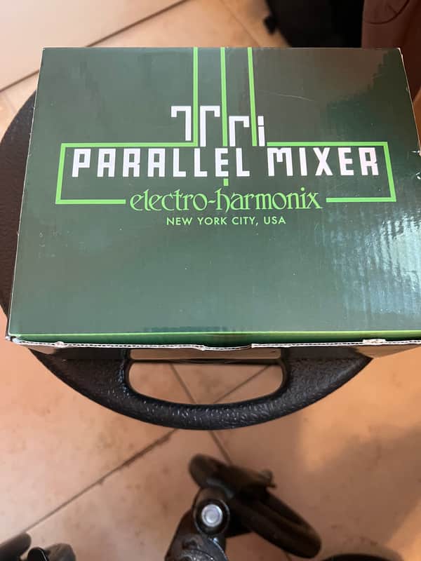 Electro-Harmonix Tri Parallel Mixer