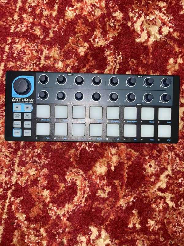Arturia BeatStep Black Edition MIDI Controller 2016 - 2021 - Black image 1