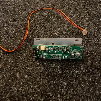 Intellijel Pedal I / O 1U Effects Pedal Send / Return & High Impedance band Instrument Input Module 2020 - Silver image 2