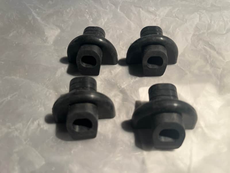 (4) PREMIER ELITE SERIES ISO MOUNT RUBBER SLEEVES image 1