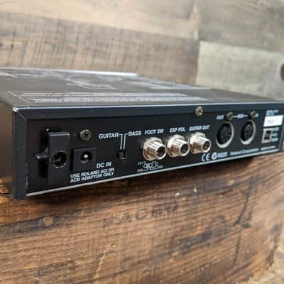 Roland GI-20 GK-MIDI Interface with GK-3B Pickup for Bass image 14
